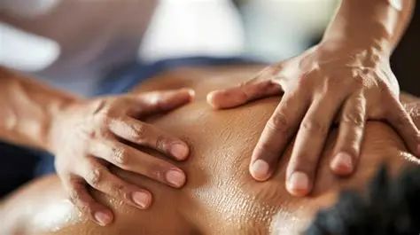 Massagens (relaxante, terapêutica ou drenante)